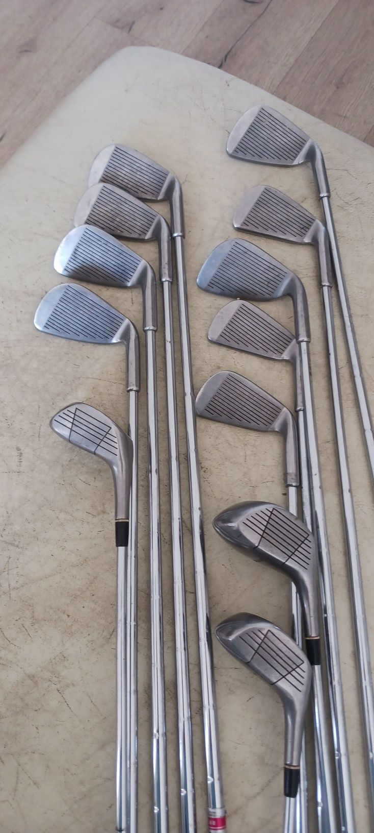 Vendo 12 tacos de Golfe esquerdinos com respectivo saco