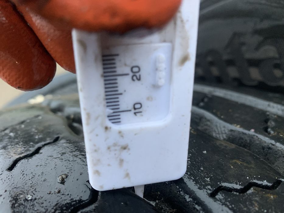 X63. 295/80/22,5 Continental Hybrid HS3