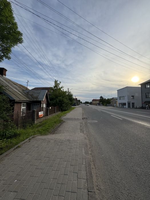 Будинок у ЦЕНТРІ Брошнів-Осади Перша лінія