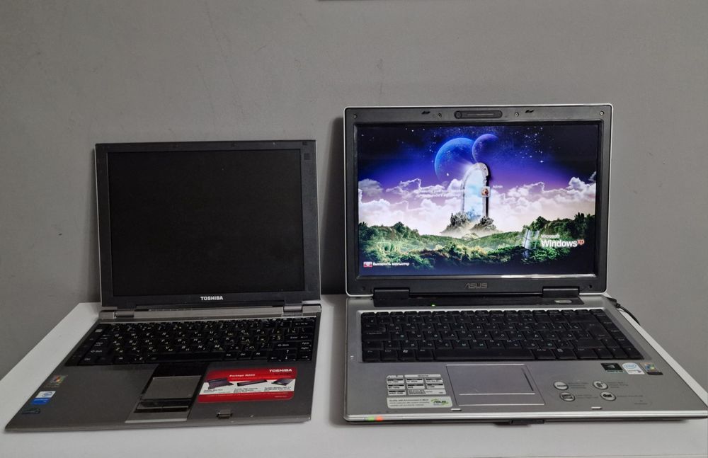 ціна за два Toshiba Portege R200-S234 та ASUS A8J