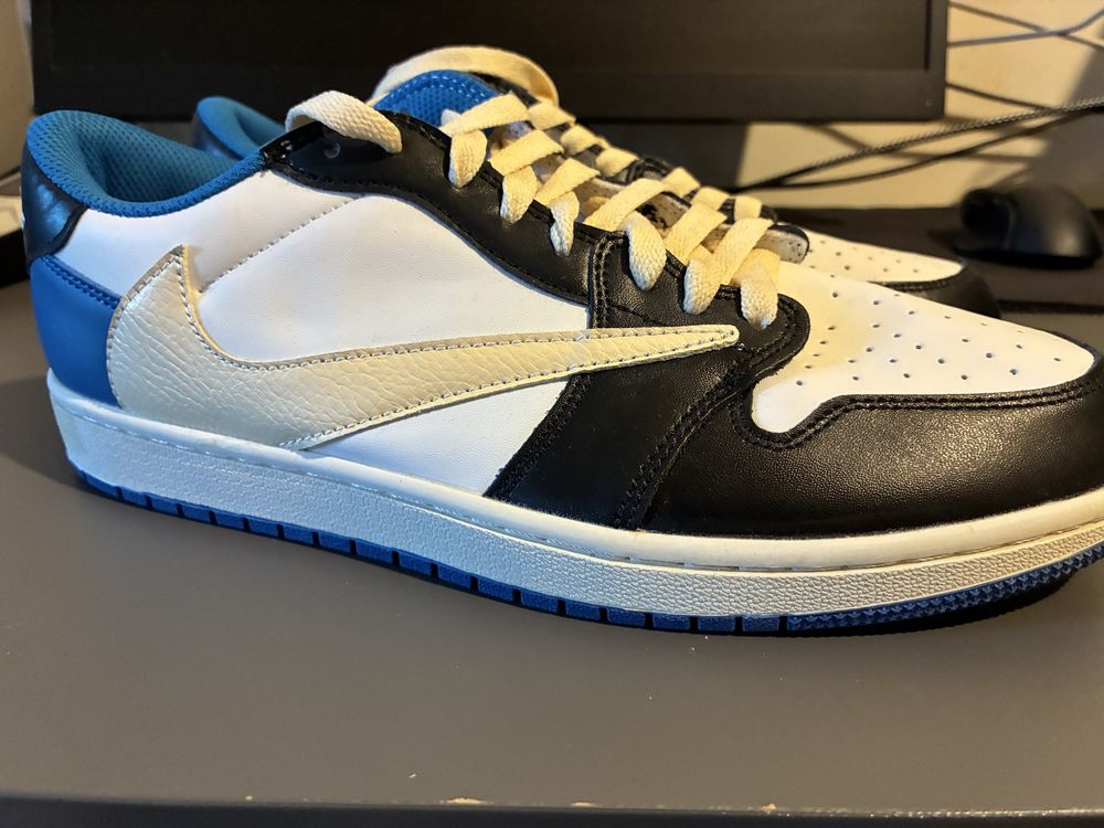 Nike Jordan Low Travis Scott Fragment