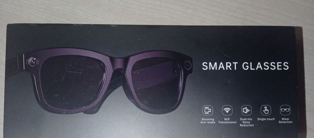 Розумні окуляри з камерою, функція ШІ помічника