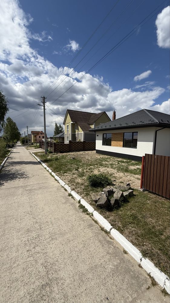 Продам будинок Вараш (Заболоття) З усіма централізованими комунікаціям