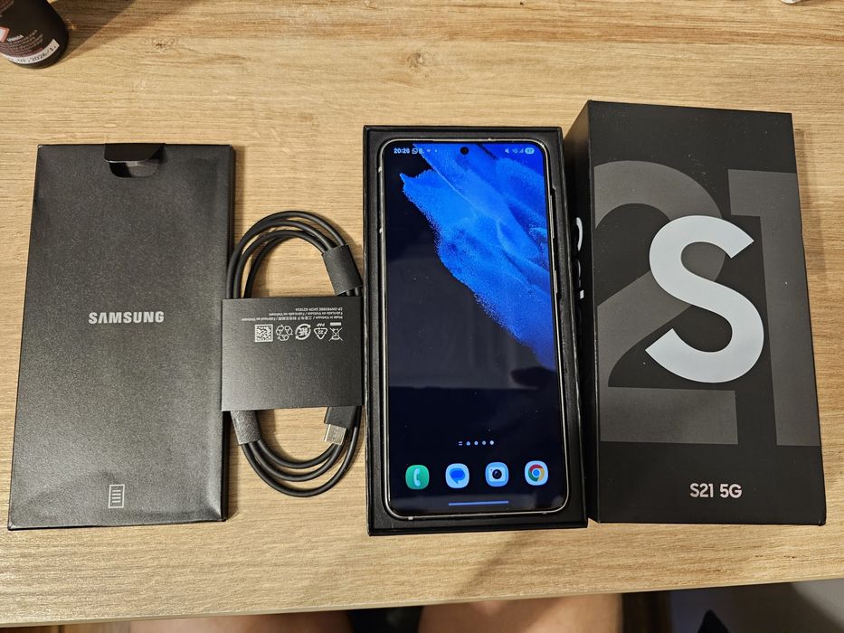 Samsung s21 8/128GB