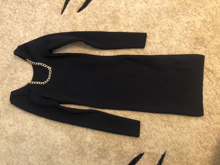 Женское модное черное платье в рубчик