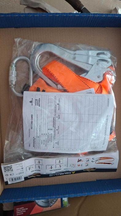 Amortyzator AN213200ZDD z zatrzaskiem (linka szelki bezpieczeństwa)