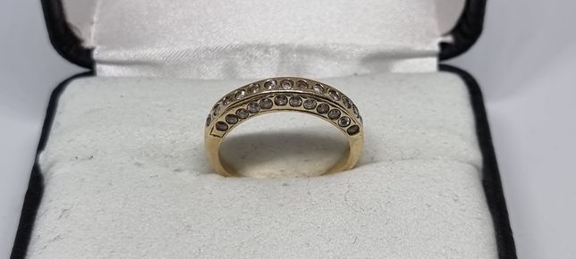 Śliczny złoty pierścionek z cyrkoniami 585 2.61 g r 12