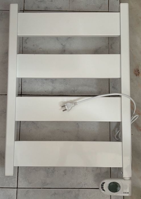 Toalheiro elétrico HJM