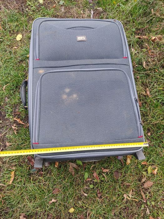 Валіза на колесах