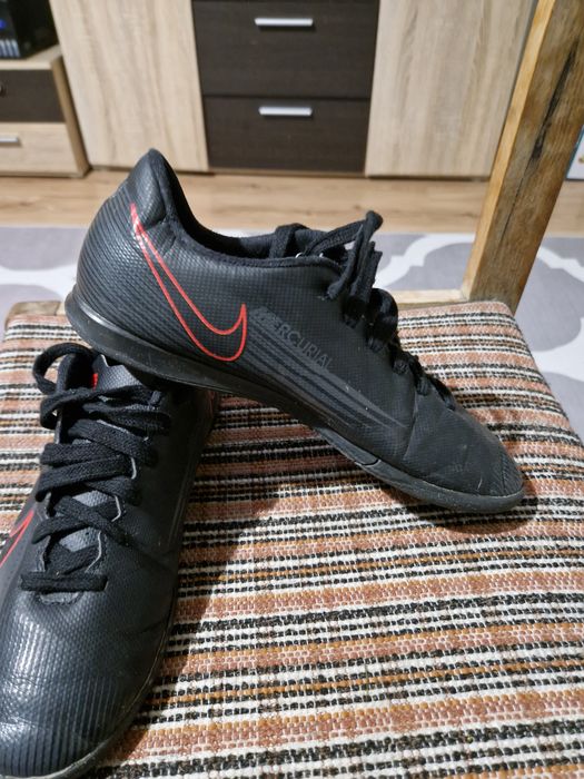 Halówki Nike Mercurial r 40.5