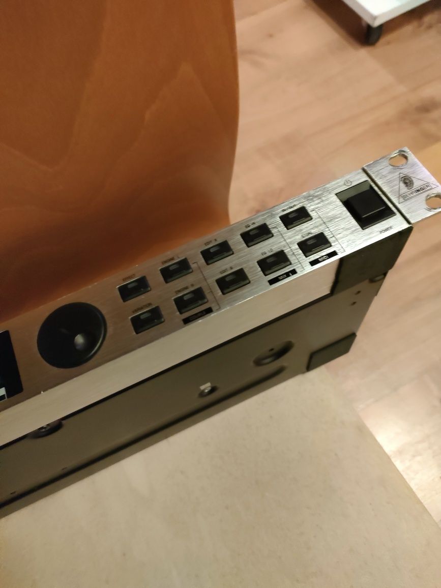 Virtualizer Pro DSP 1000 Behringer