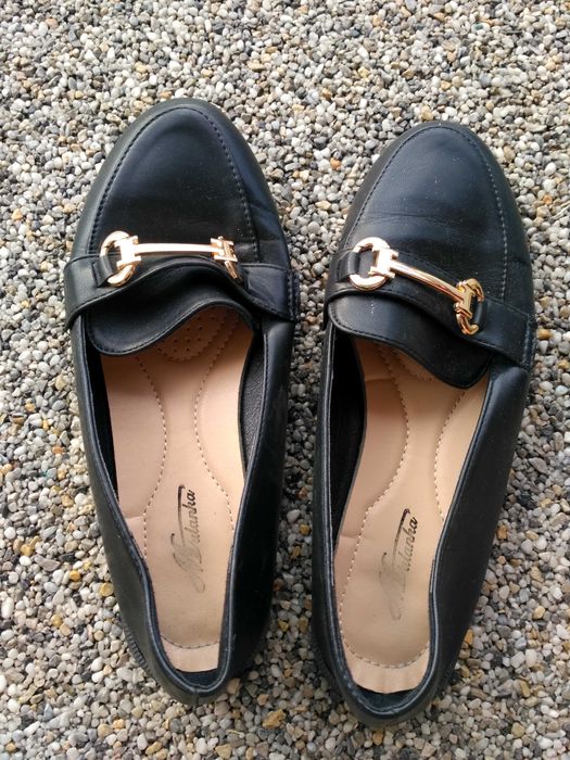 Płaskie buty 38 baletki czółenka niskie eleganckie mokasyny obuwie