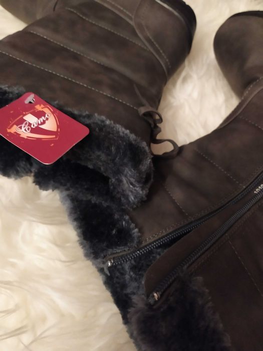 Чоботи, сапоги зимові жіночі на хутрі 40 розмір