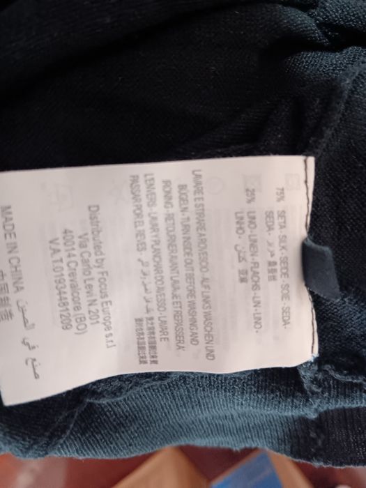 Túnica Preta c/ detalhe assimétrico