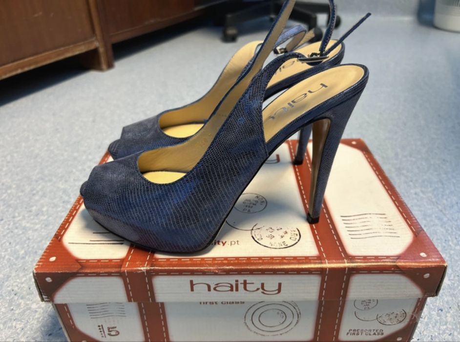 Sapatos azuis Haity n° 40 NOVOS
