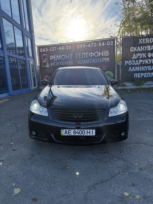 Продам infiniti m35