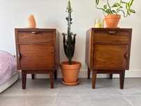 Mesa de cabeceira estilo olaio