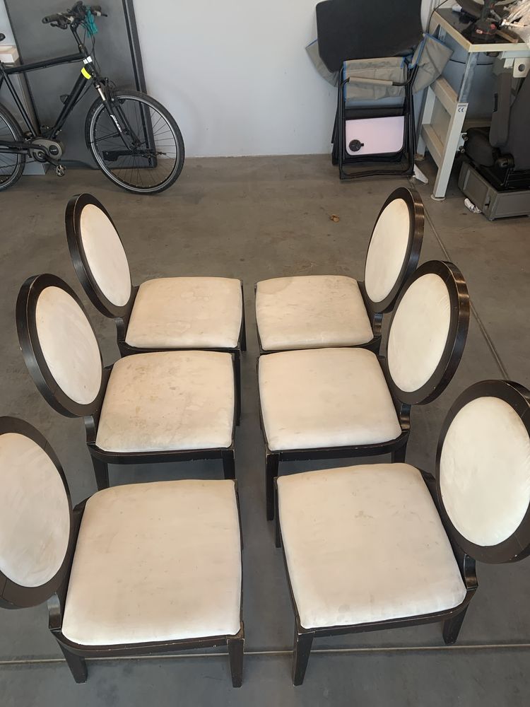 Krzesla drewniane  6 sztuk obicie bialy welur