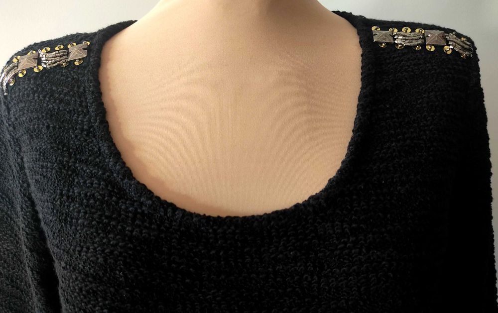 czarny sweter bawełna złote naramienniki r. L/XL