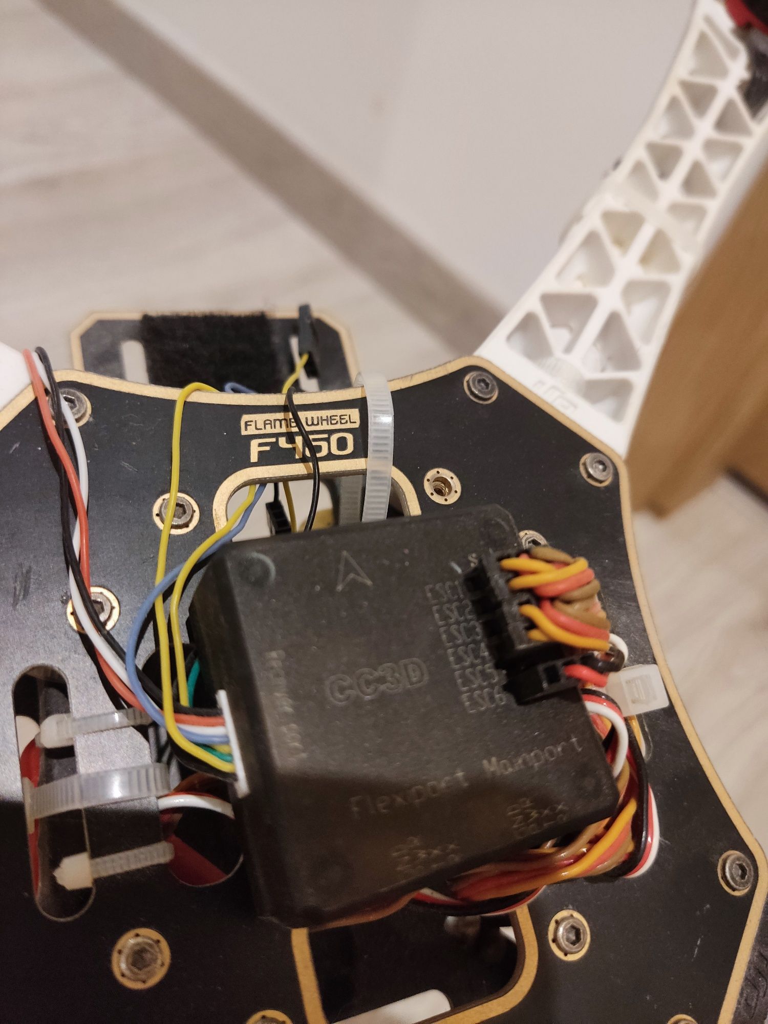 Drone f 450  em bom estado