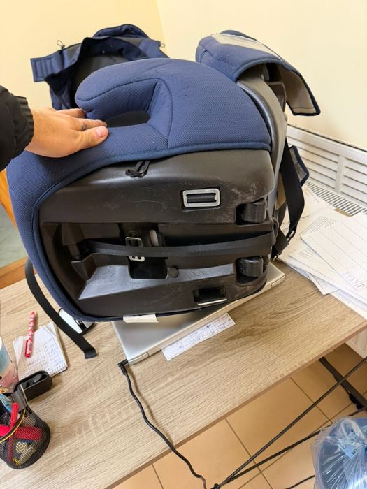 Дитяче автокрісло