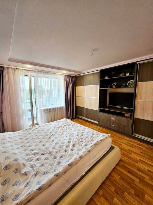 Продаж 3к квартири в цегляному будинку, Тихий Центр