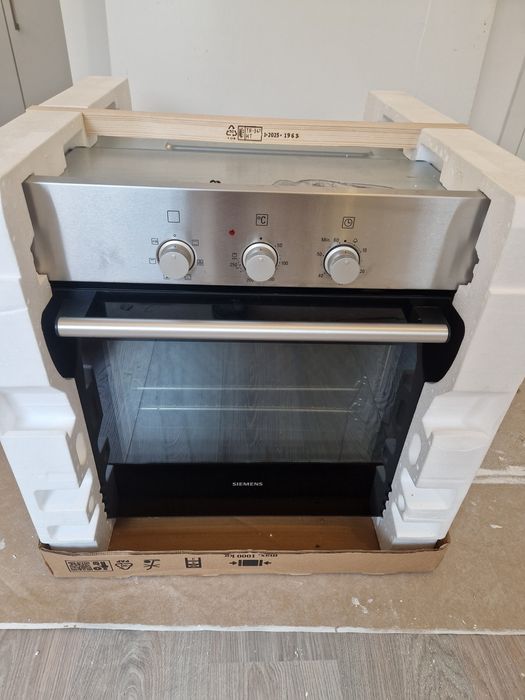 Духовка Сіменс..