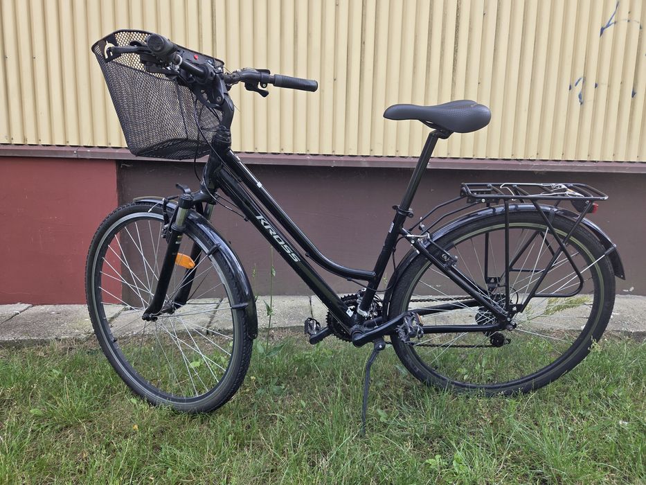 Rower Kross damski czarny z koszykiem
