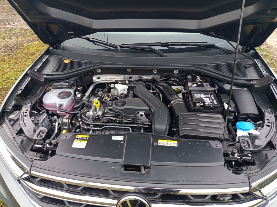 Volkswagen T-roc R-line 1.5 tak