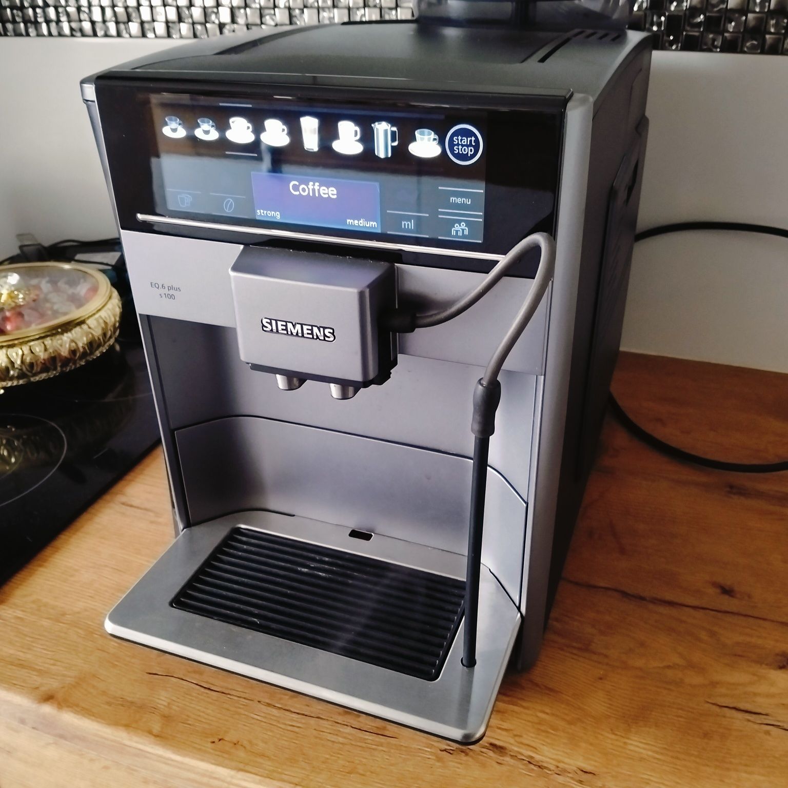 Ekspres do kawy Siemens Eq6 plus full automat spieniacz