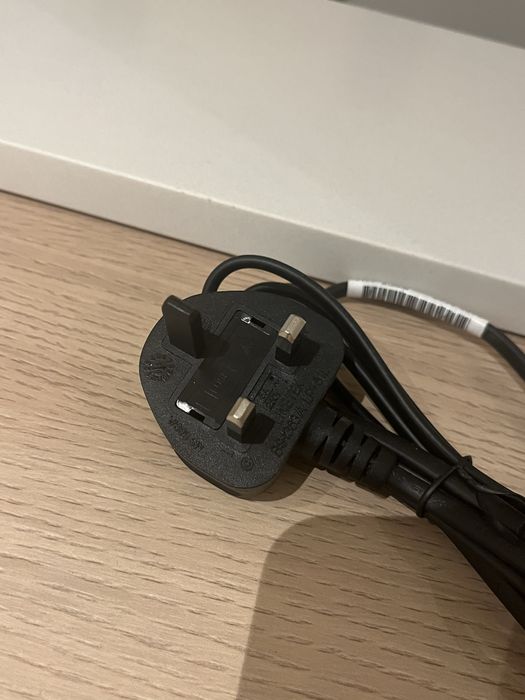 Kabel zasilający brytyjski czarny