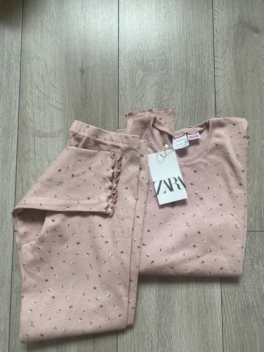 Zara piżama w kwiatki z gofrowej tkaniny rozmiar 152