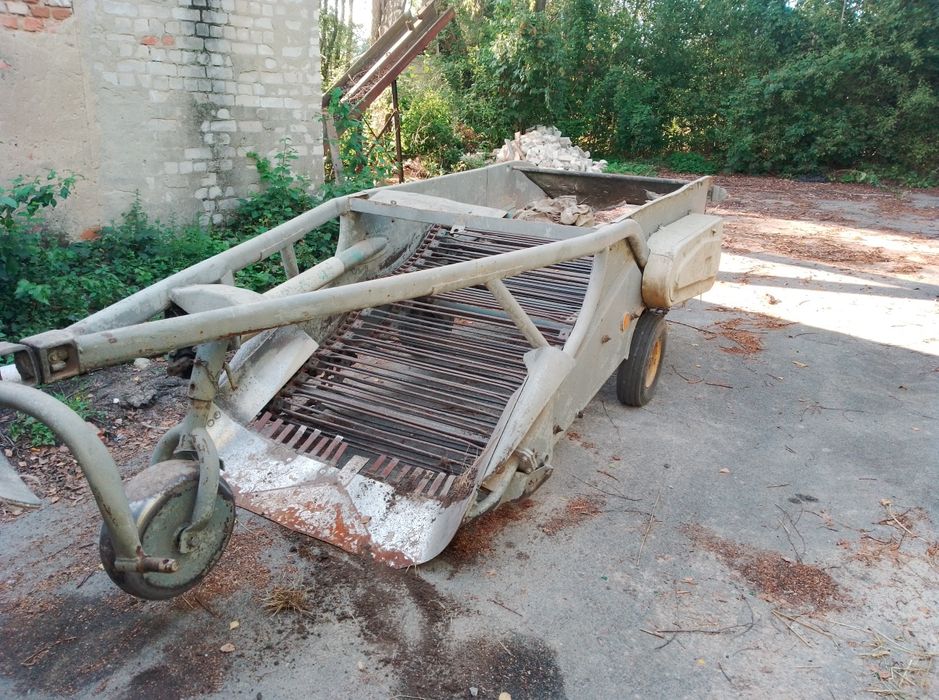 Продам картоплекопалку