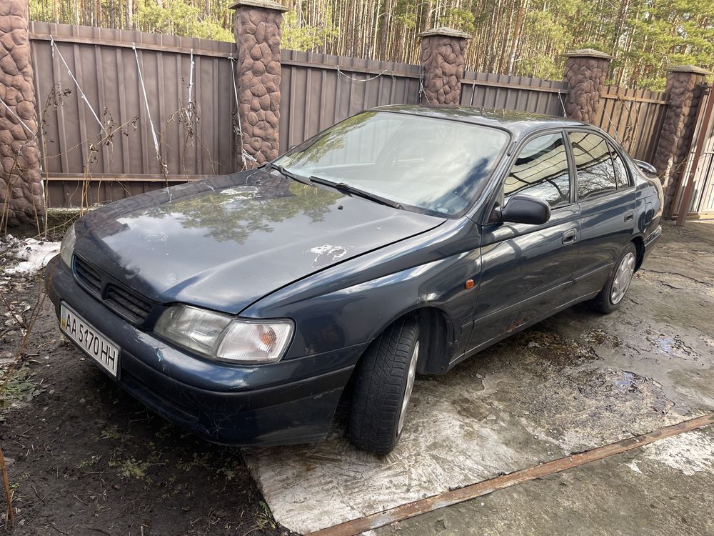 Toyota Carina друга в подарунок