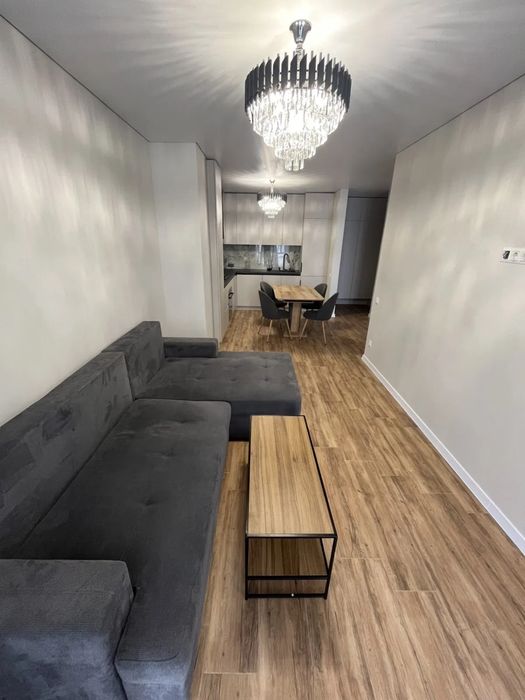 Продаж 1,5 квартири БОЗДОШ ЖК Б4