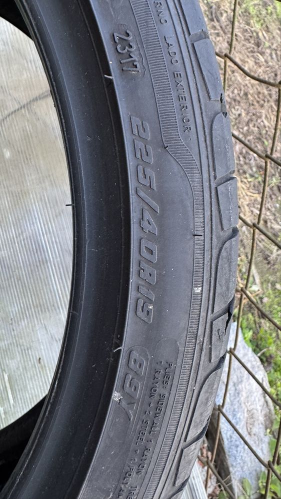 2 Pneus usados  225/40/19 goodyear