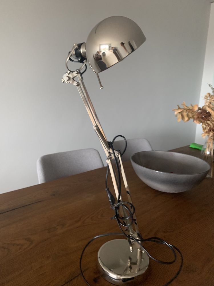 Candeeiro de mesa cromado