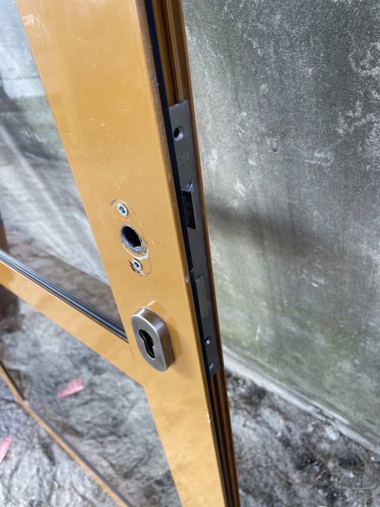 Drzwi aluminiowe dwu czlonowe ppoż w-wa bialoleka