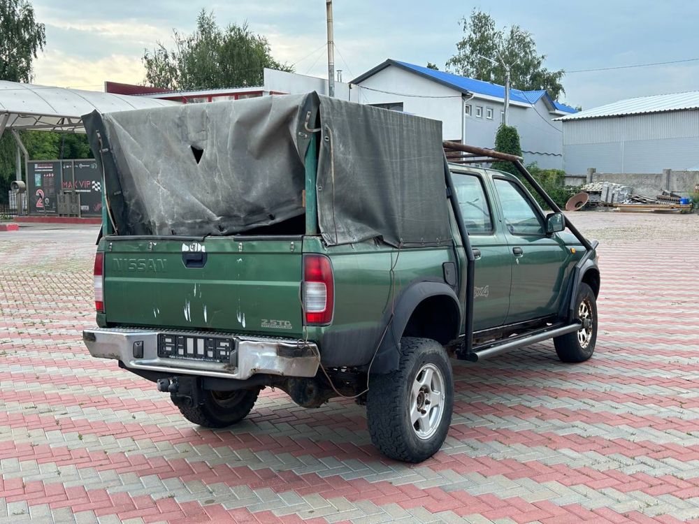 Продам Нісан Навара 4х4
