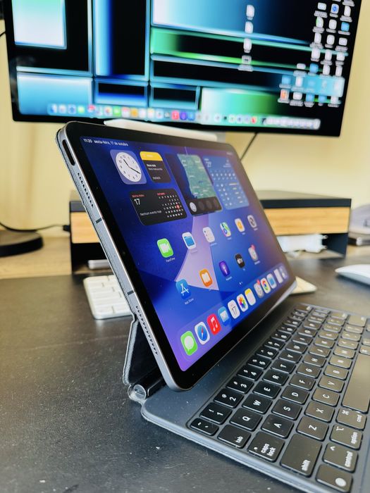 iPad Air 11 M1 + Magic Keyboard + Apple Pencil