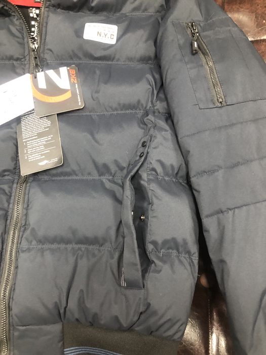 Чоловіча зимова куртка.