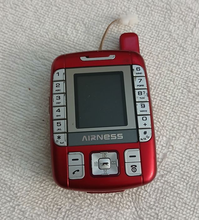 Mini Telémovel a faltar só Carregador