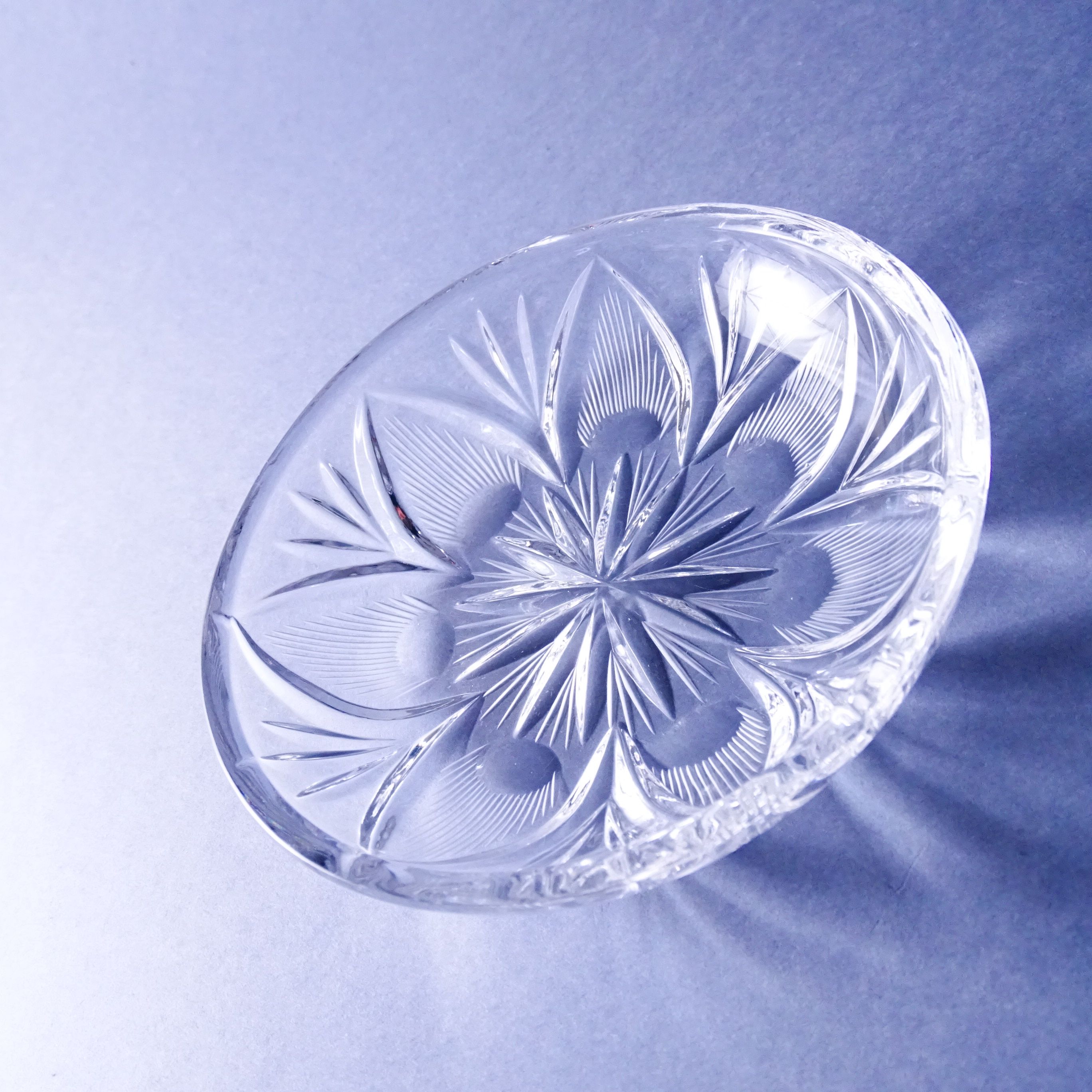 piękny kryształowy szlifowany talerzyk spodek miseczka