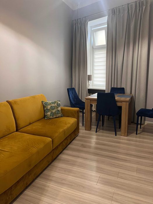 Centrum miasta, Parter, Gotowe do zamieszkania lub pod działalność!