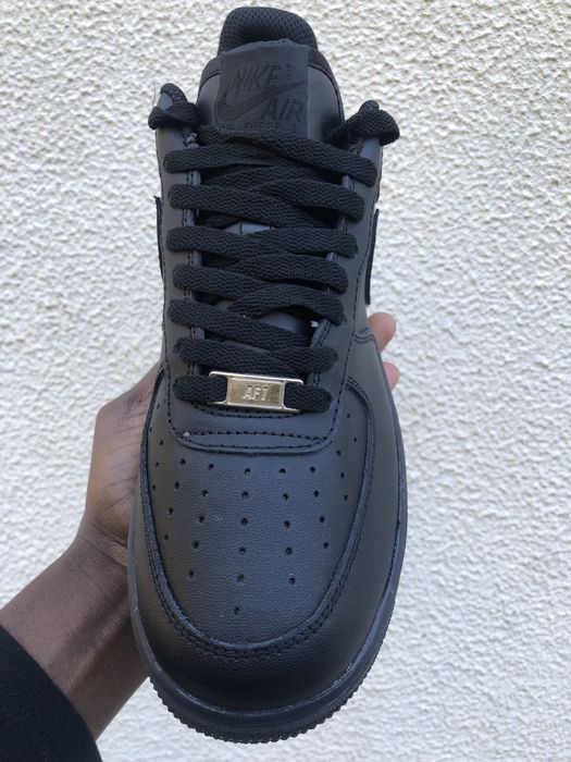 Tenis Nike Air Force 1 ( número 41, Cor preto