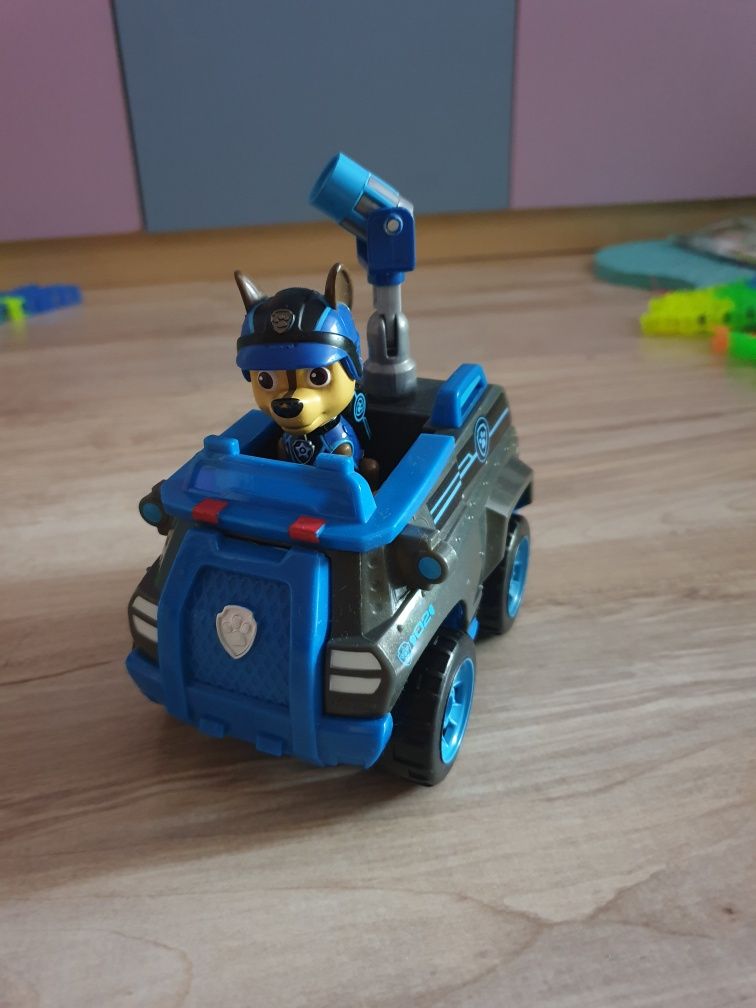 Psi patrol Chase z autkiem