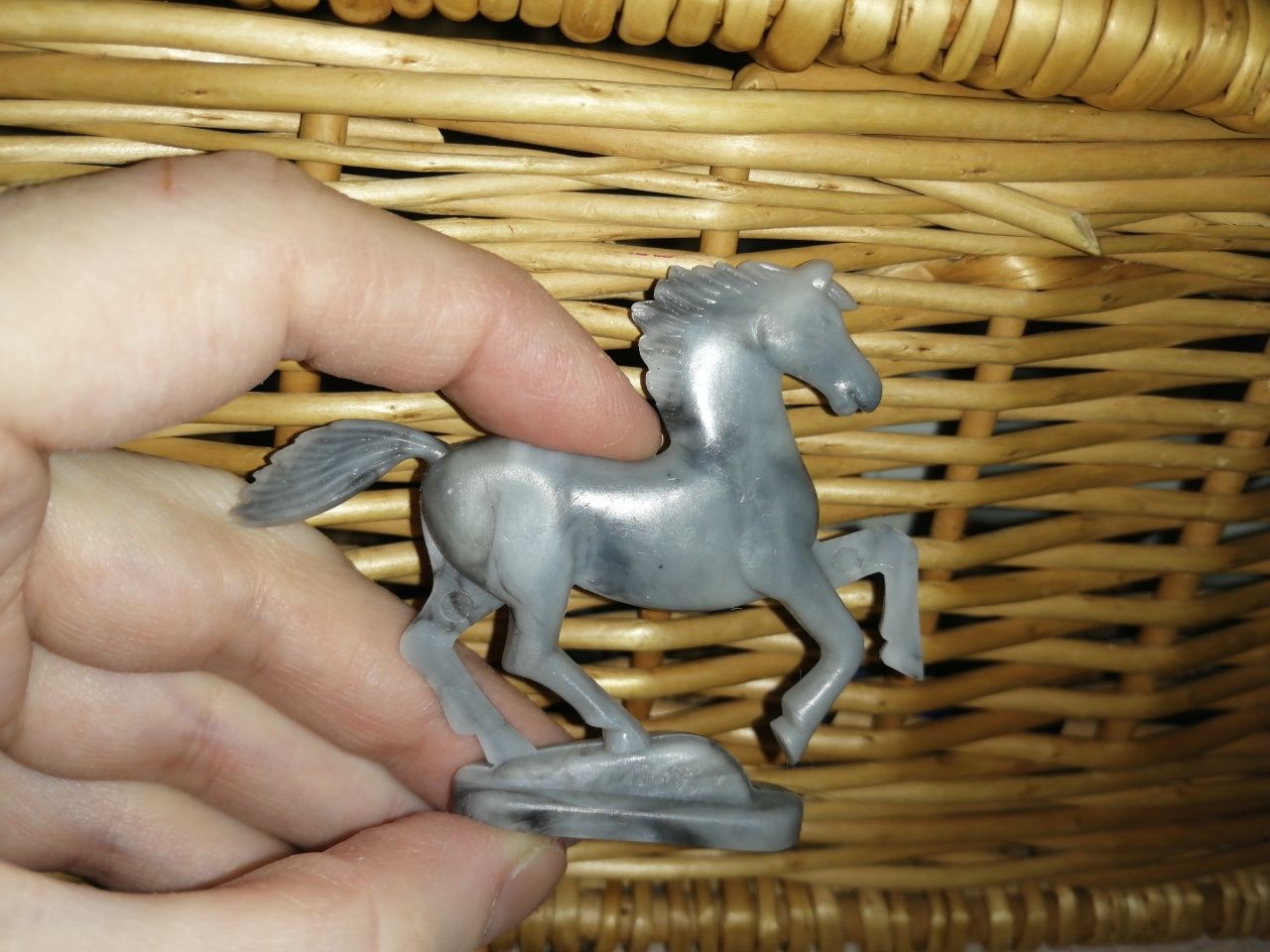 Советские игрушки лошадки. Пластмассовые животные