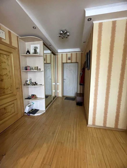 Оренда двокімнатної квартири
Микільсько Слобідська