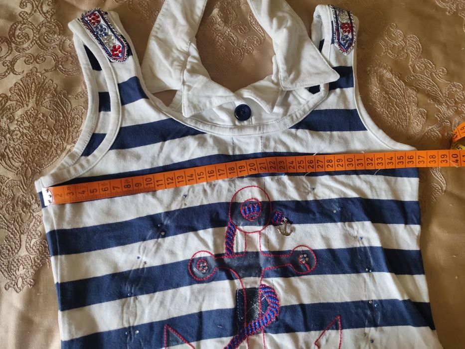 Літній костюм у морському стилі