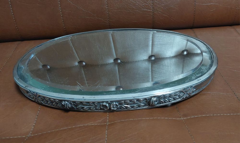 Base em prata javali